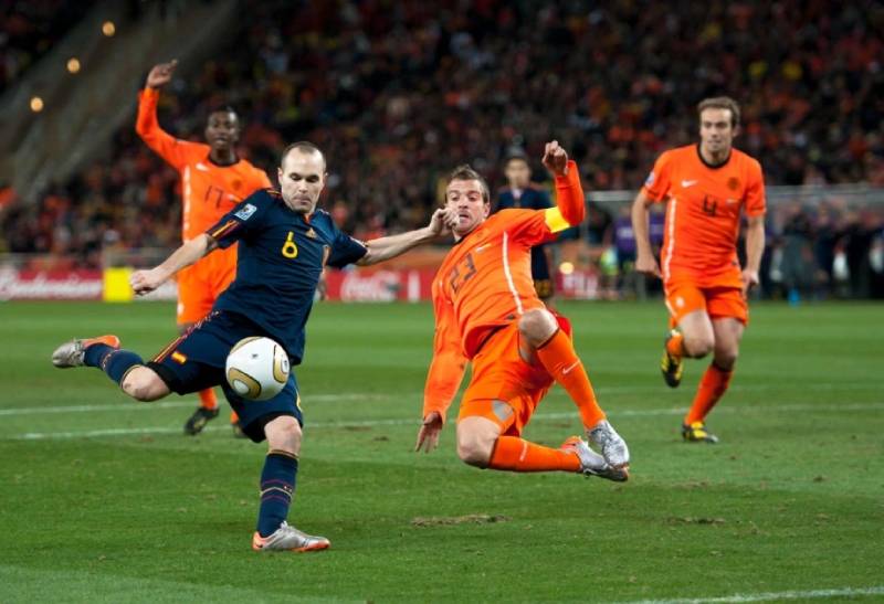 Andrés Iniesta và đường chuyền định đoạt tại World Cup 2010