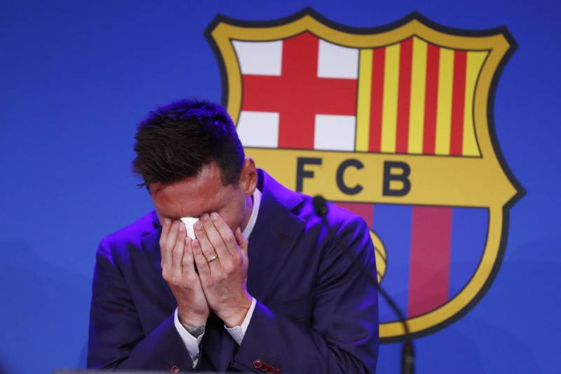Tiểu Sử Và Sự Nghiệp Của Messi - Huyền Thoại Bóng Đá Thế Giới 3 Biến động và cuộc chia tay trong nước mắt