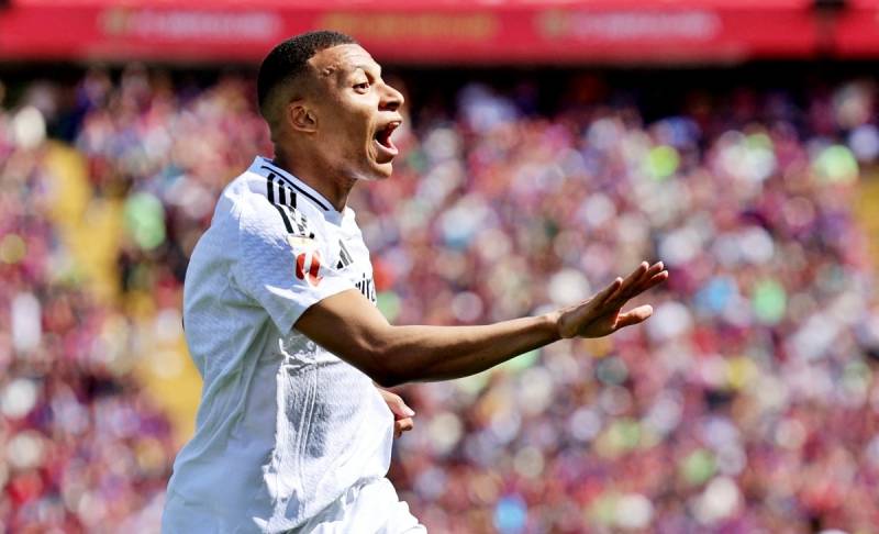 Bộ ba tấn công bùng nổ: Lang - Mbappé - Talbi